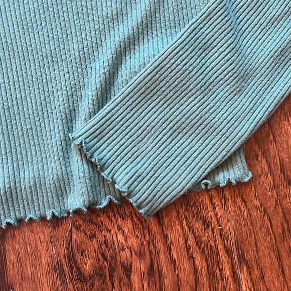 American Eagle turquoise top, size small - Picture 4 of 5